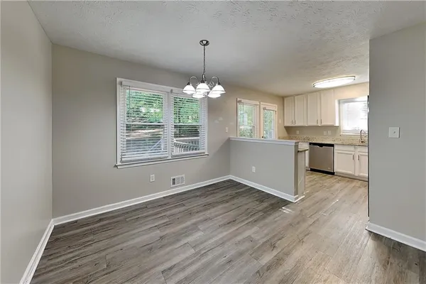 $1,940 | 434 Robin Hood Drive, Douglasville, GA 30134