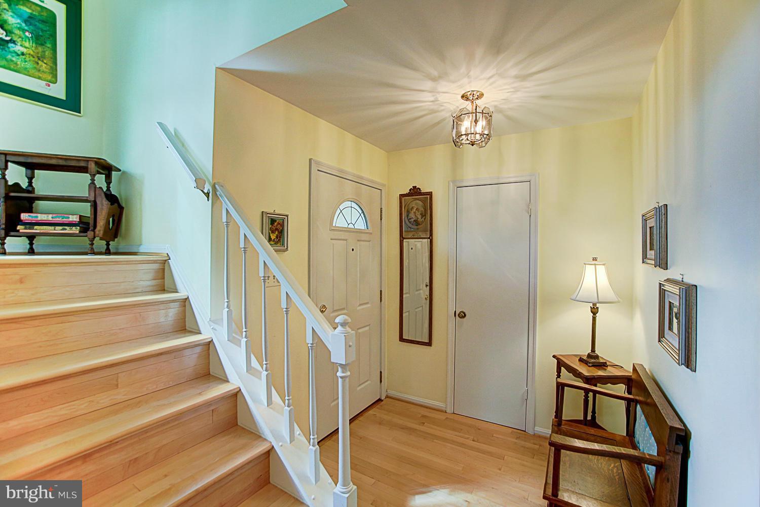 2155 Greenkeepers Court Reston, VA 20191 - Photo 2 of 29 Interior (General)