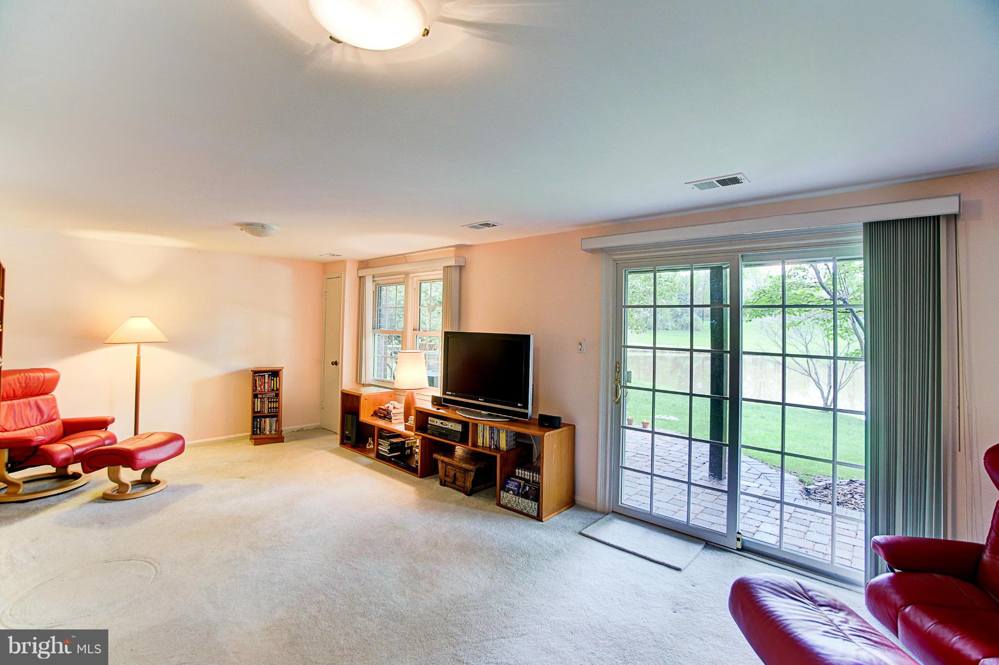 2155 Greenkeepers Court Reston, VA 20191 - Photo 20 of 29 Family Room