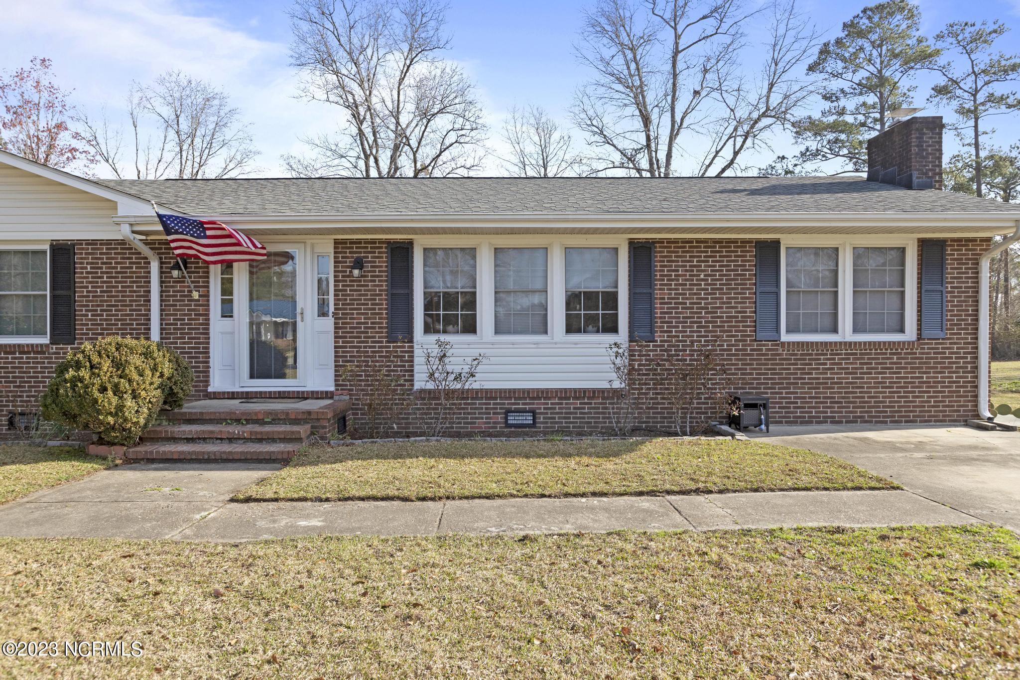 23 Edith Drive Jacksonville, NC 28540 - Photo 4 of 30 IMG_5568