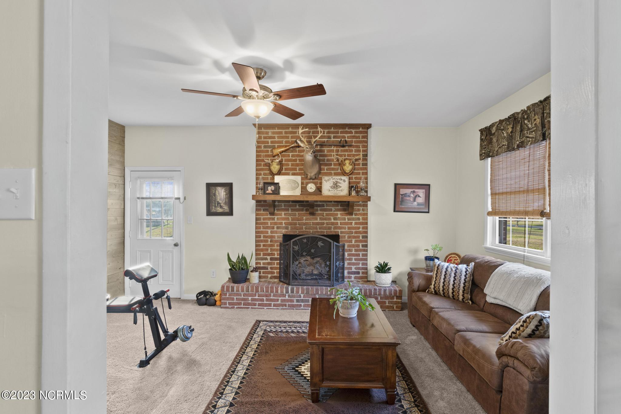 23 Edith Drive Jacksonville, NC 28540 - Photo 8 of 30 IMG_5495