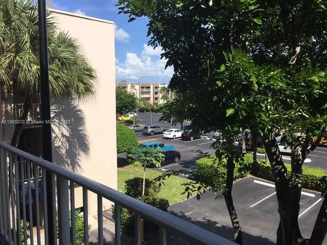 $2,150 | 7745 Southwest 86th Street, Unit D313, Miami, FL 33143