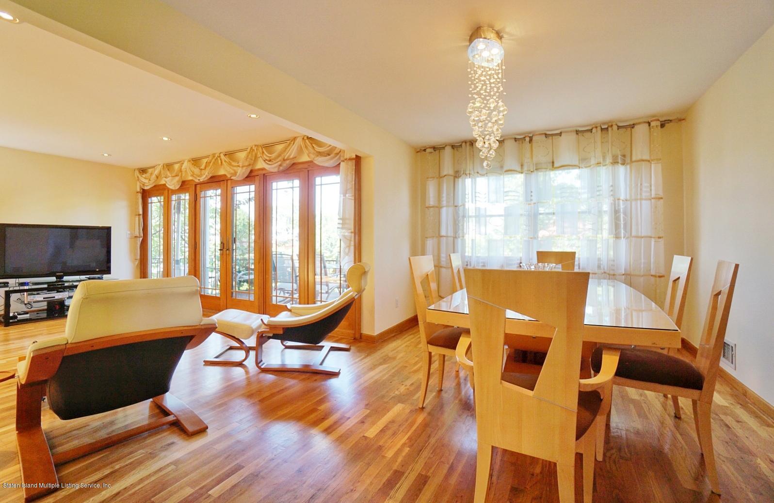 2223 Clove Road Staten Island, NY 10305 - Photo 11 of 46 (11) Dining Room