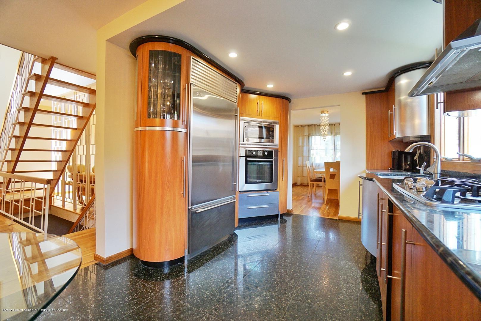 2223 Clove Road Staten Island, NY 10305 - Photo 15 of 46 (15) Kitchen