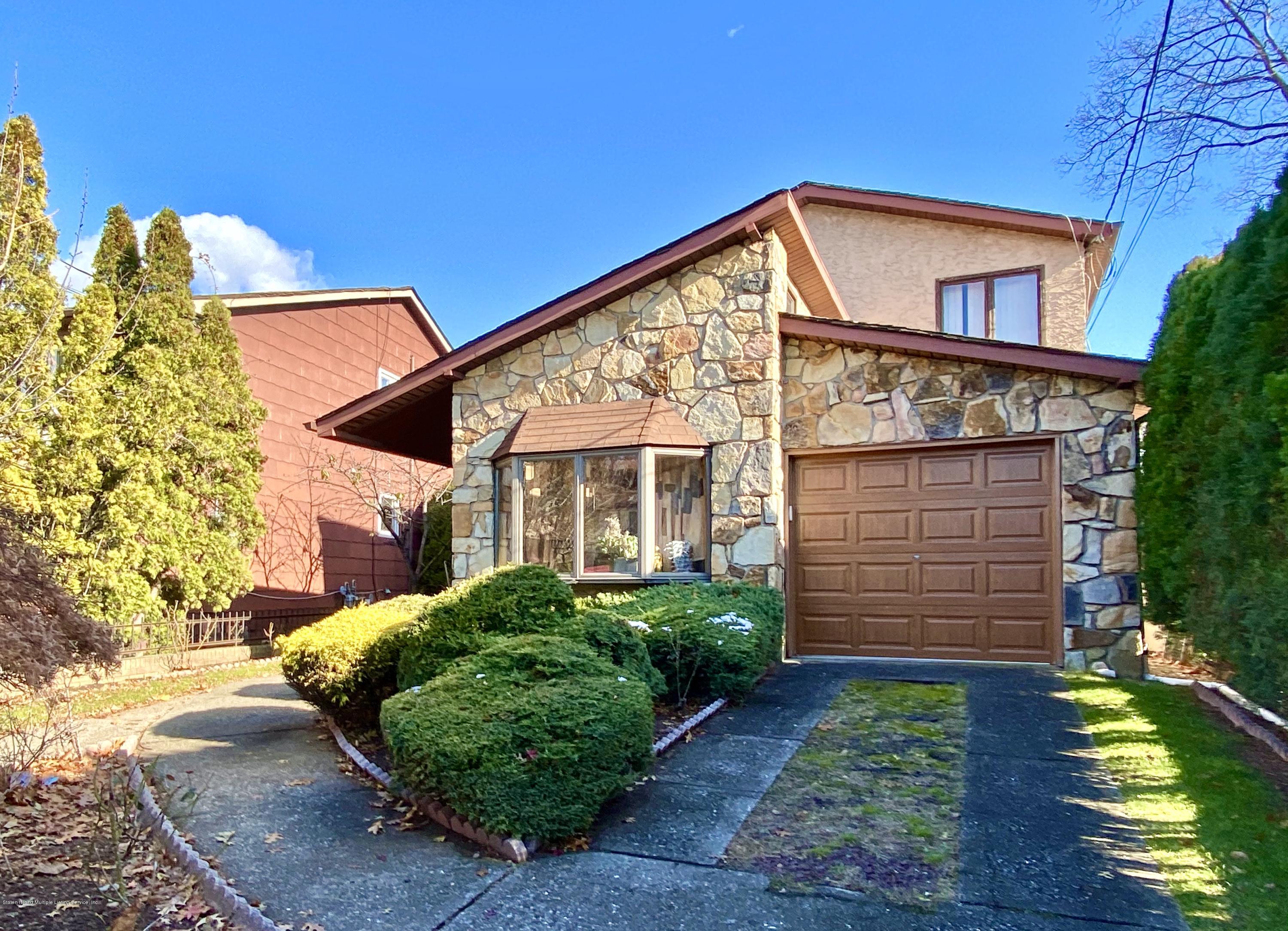 2223 Clove Road Staten Island, NY 10305 - Photo 2 of 46 (2) Front Right