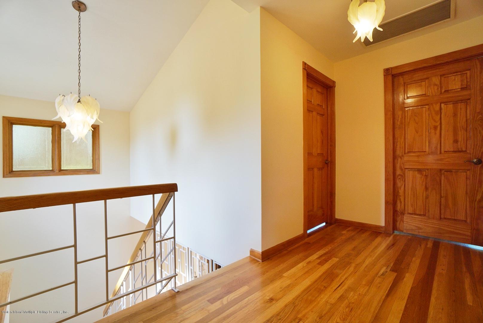 2223 Clove Road Staten Island, NY 10305 - Photo 21 of 46 (21) Level 3 Hallway