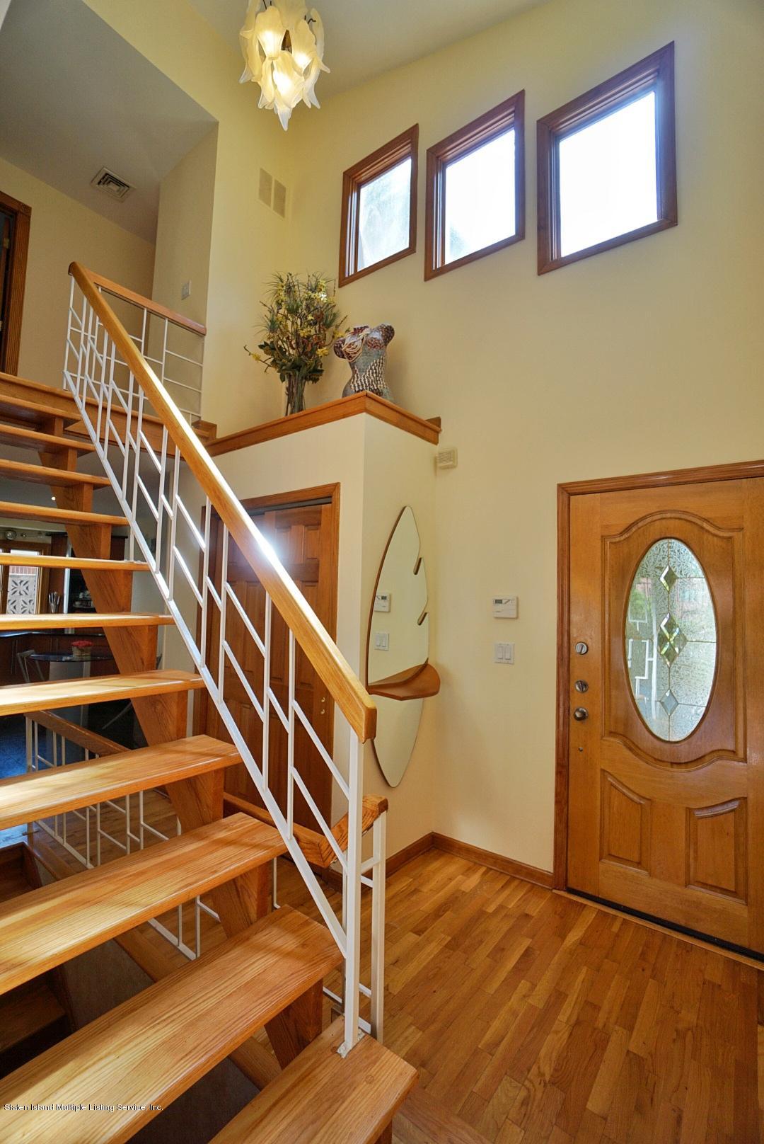 2223 Clove Road Staten Island, NY 10305 - Photo 3 of 46 (3) Entry Foyer