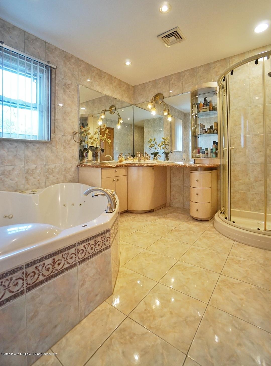 2223 Clove Road Staten Island, NY 10305 - Photo 31 of 46 (31) Full Bath Level 3