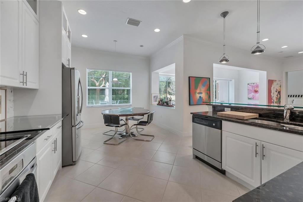 6577 Marbella Lane Naples, FL 34105 - Photo 12 of 45