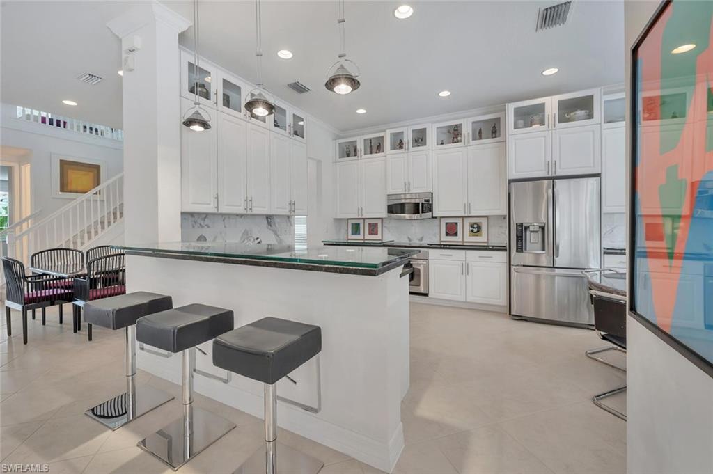 6577 Marbella Lane Naples, FL 34105 - Photo 10 of 45