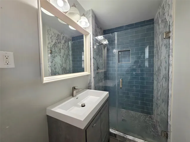 $2,200 | 3227 Dalview Street, Houston, TX 77091