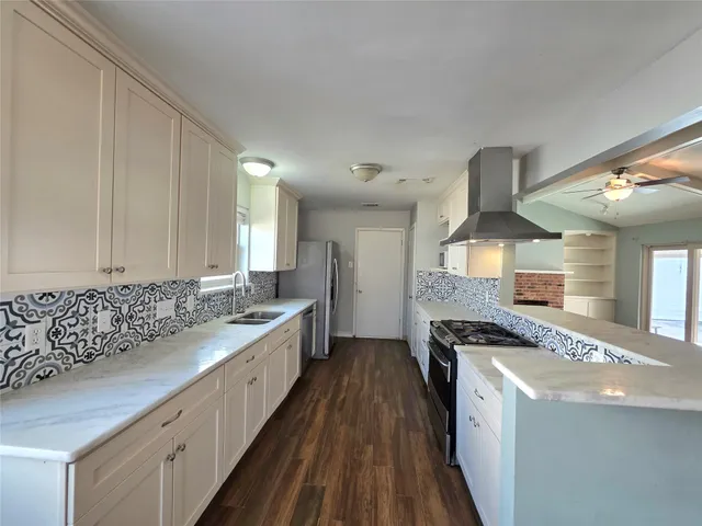 $2,200 | 3227 Dalview Street, Houston, TX 77091