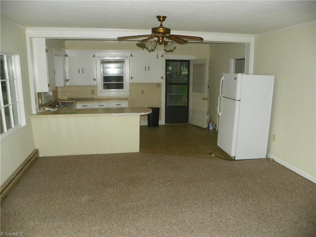 1240 Riverview Road Lexington, NC 27292 - Photo 11 of 13 Kitchen