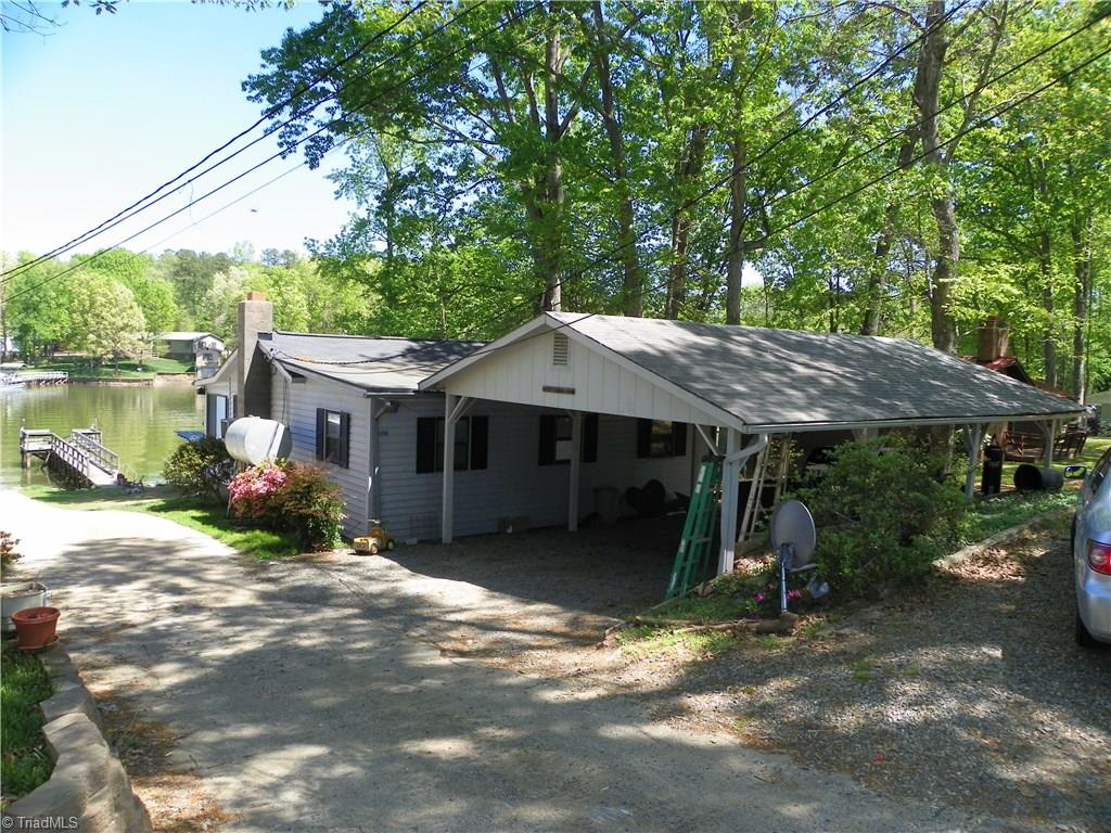 1240 Riverview Road Lexington, NC 27292 - Photo 4 of 13 Road view
