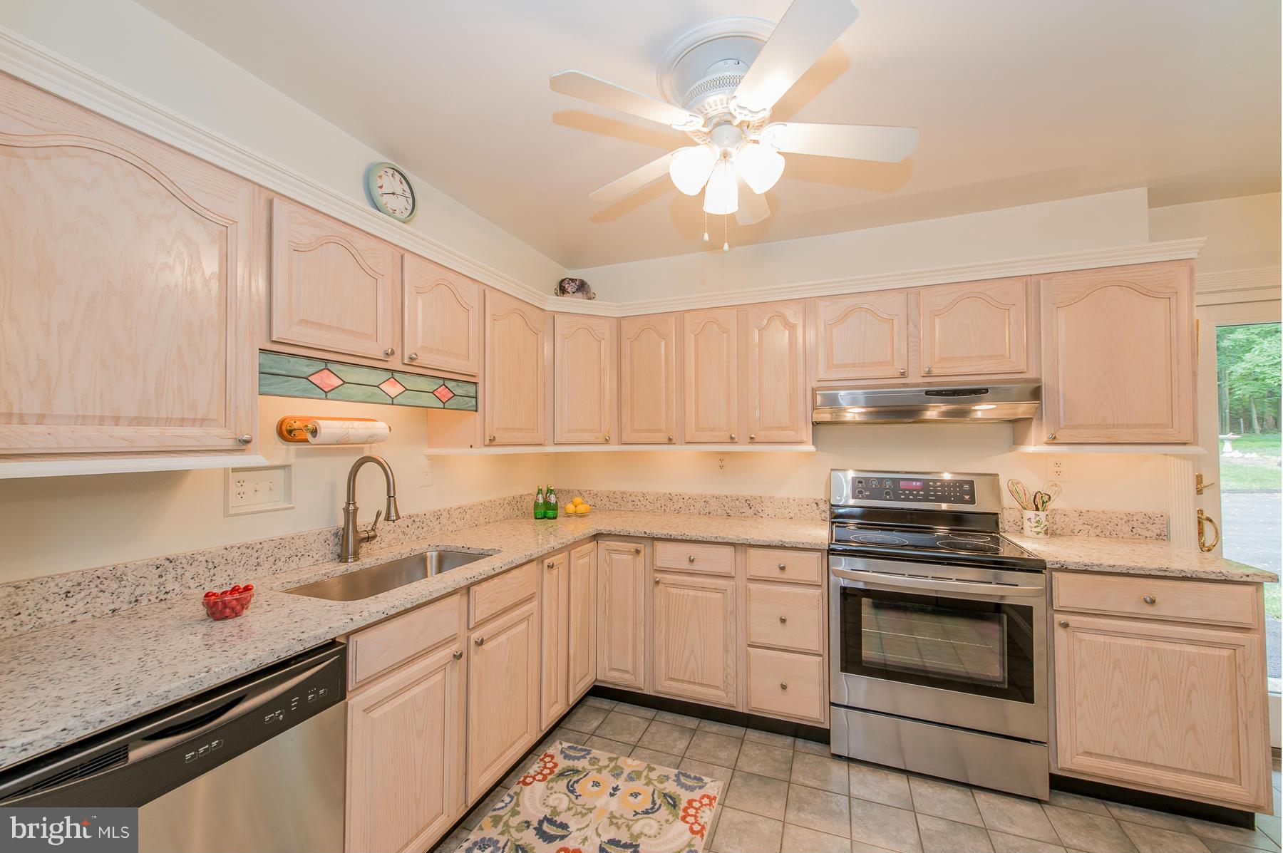 3306 Sharp Road Glenwood, MD 21738 - Photo 10 of 30 Kitchen