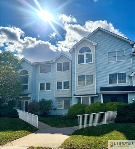 $2,000 | 826 Edpas Road, Unit 826, New Brunswick, NJ 08901