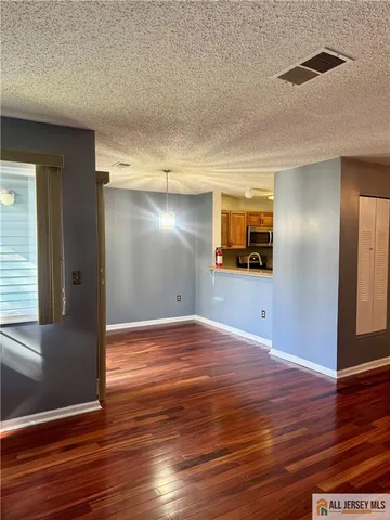 $2,000 | 826 Edpas Road, Unit 826, New Brunswick, NJ 08901