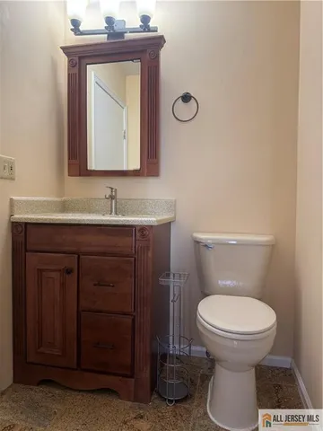 $2,000 | 826 Edpas Road, Unit 826, New Brunswick, NJ 08901