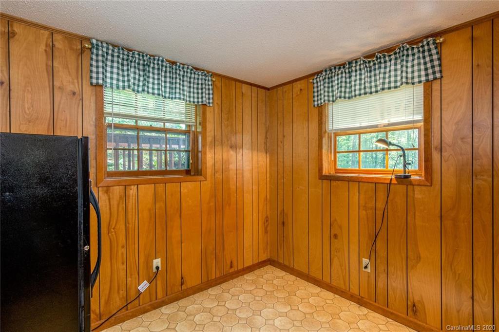 58 Allen Road Brevard, NC 28712 - Photo 33 of 43 Gallery Image 33