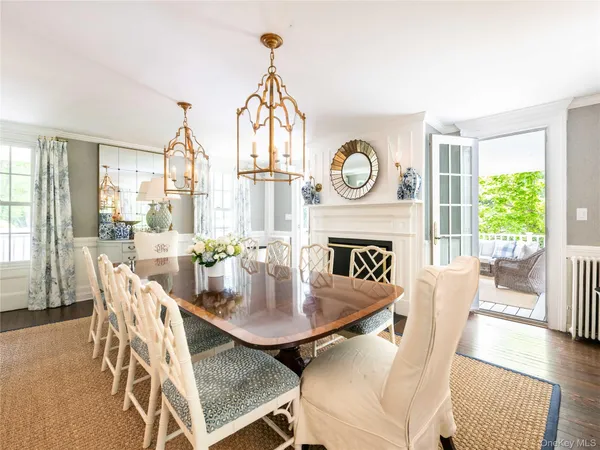 $2,850,000 | 245 Lattingtown Road, Locust Valley, NY 11560