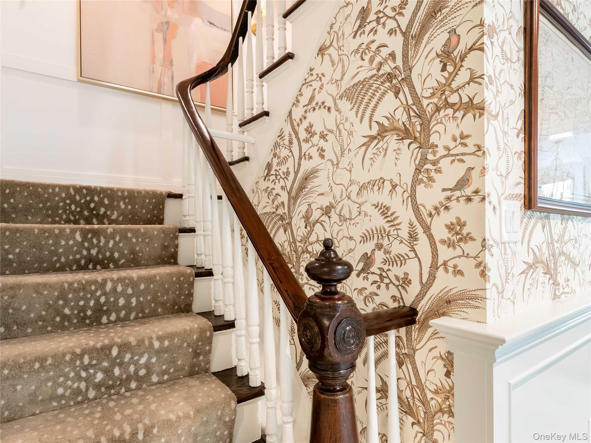 245 Lattingtown Road Locust Valley, NY 11560 - Photo 13 of 30