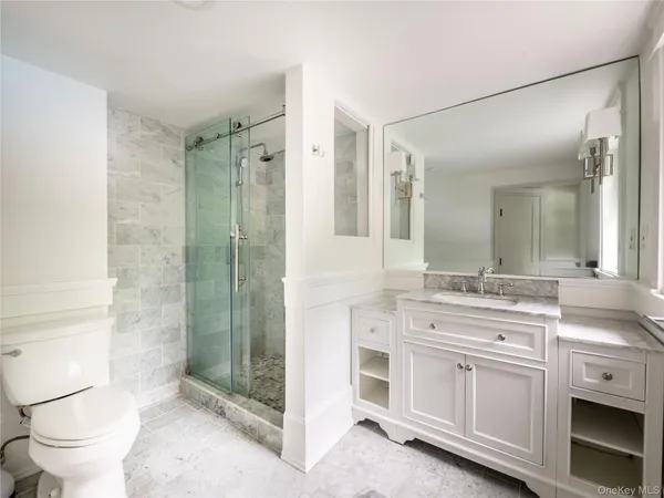 $2,850,000 | 245 Lattingtown Road, Locust Valley, NY 11560