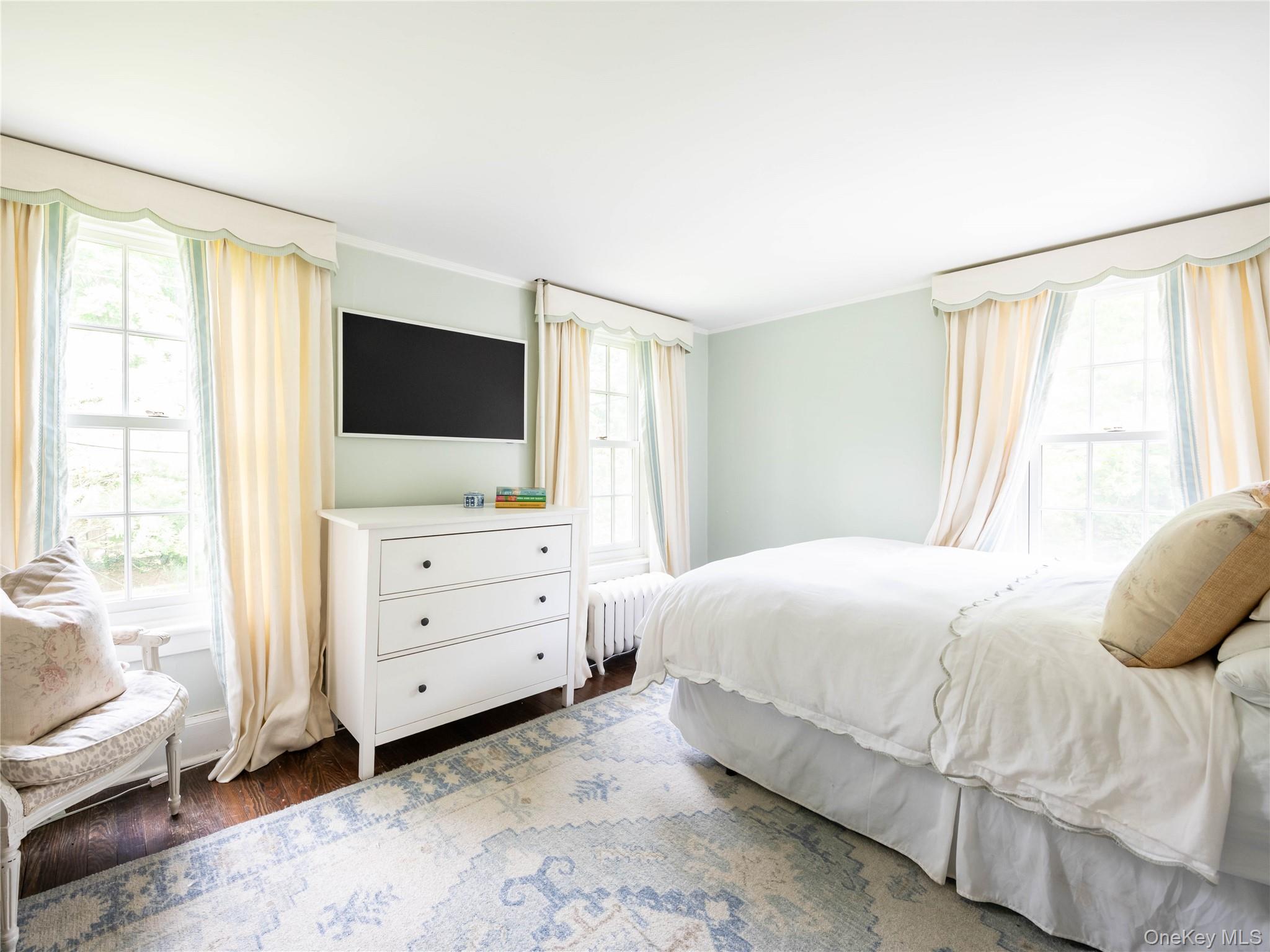 245 Lattingtown Road Locust Valley, NY 11560 - Photo 19 of 30