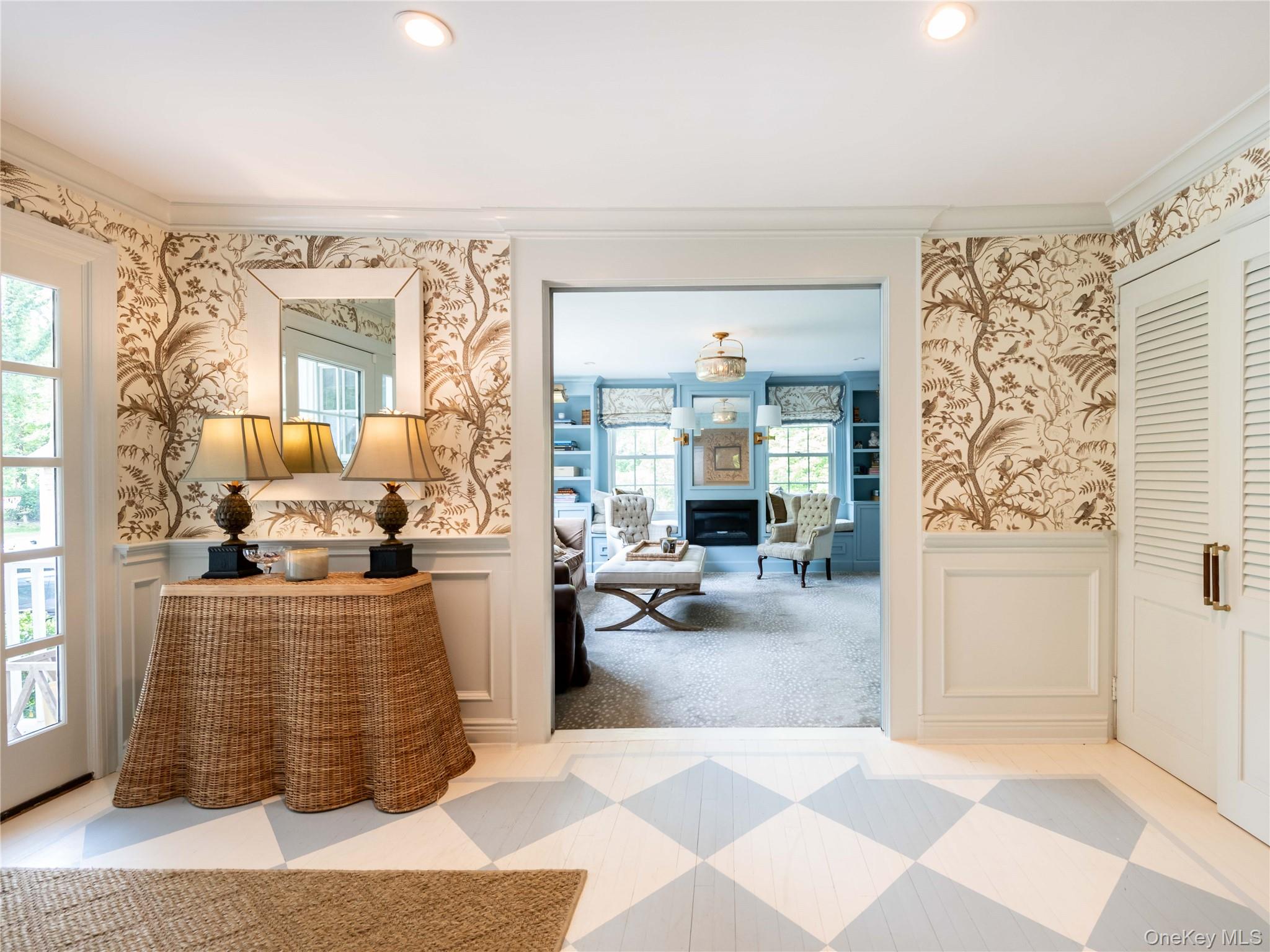 245 Lattingtown Road Locust Valley, NY 11560 - Photo 3 of 30