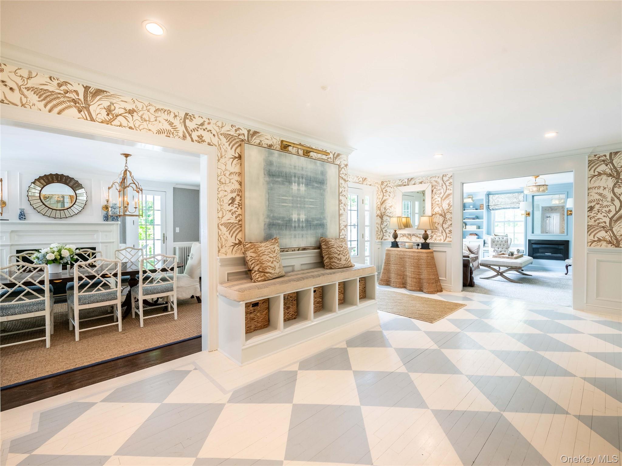 245 Lattingtown Road Locust Valley, NY 11560 - Photo 4 of 30