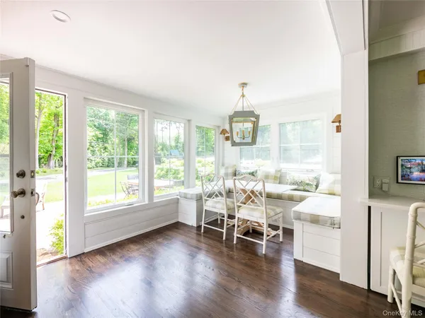 $2,850,000 | 245 Lattingtown Road, Locust Valley, NY 11560