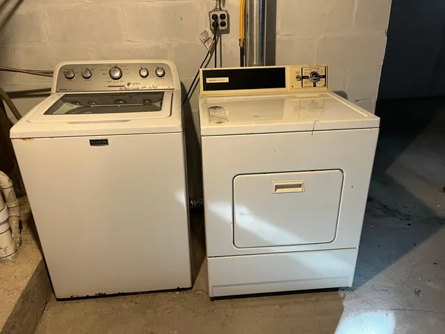 $385,000 | 1419 University Avenue Northeast, Minneapolis, MN 55413