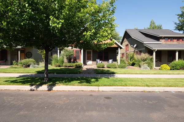 $499,900 | 335 South Cottonwood Street, Sisters, OR 97759