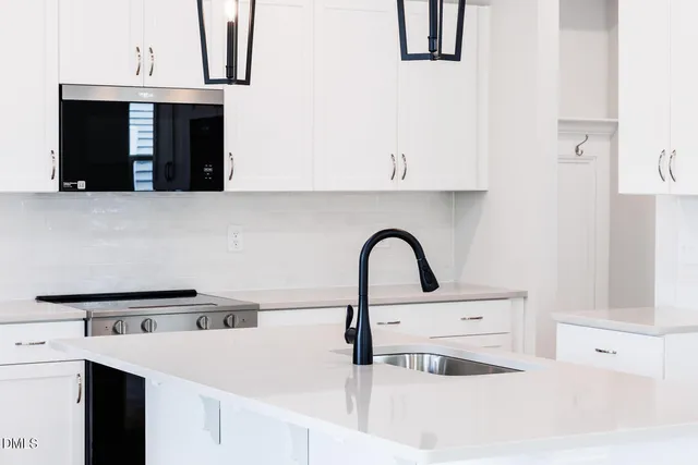 a close view of sink and tap