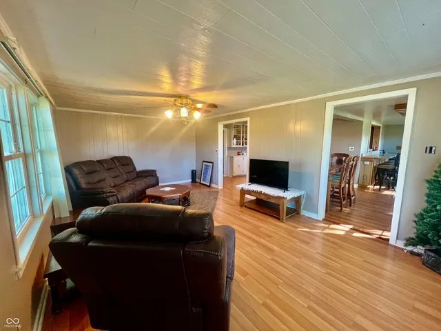 $450,000 | 7260 West Deaver Road, Columbus, IN 47201