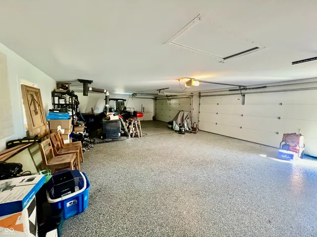 $450,000 | 7260 West Deaver Road, Columbus, IN 47201