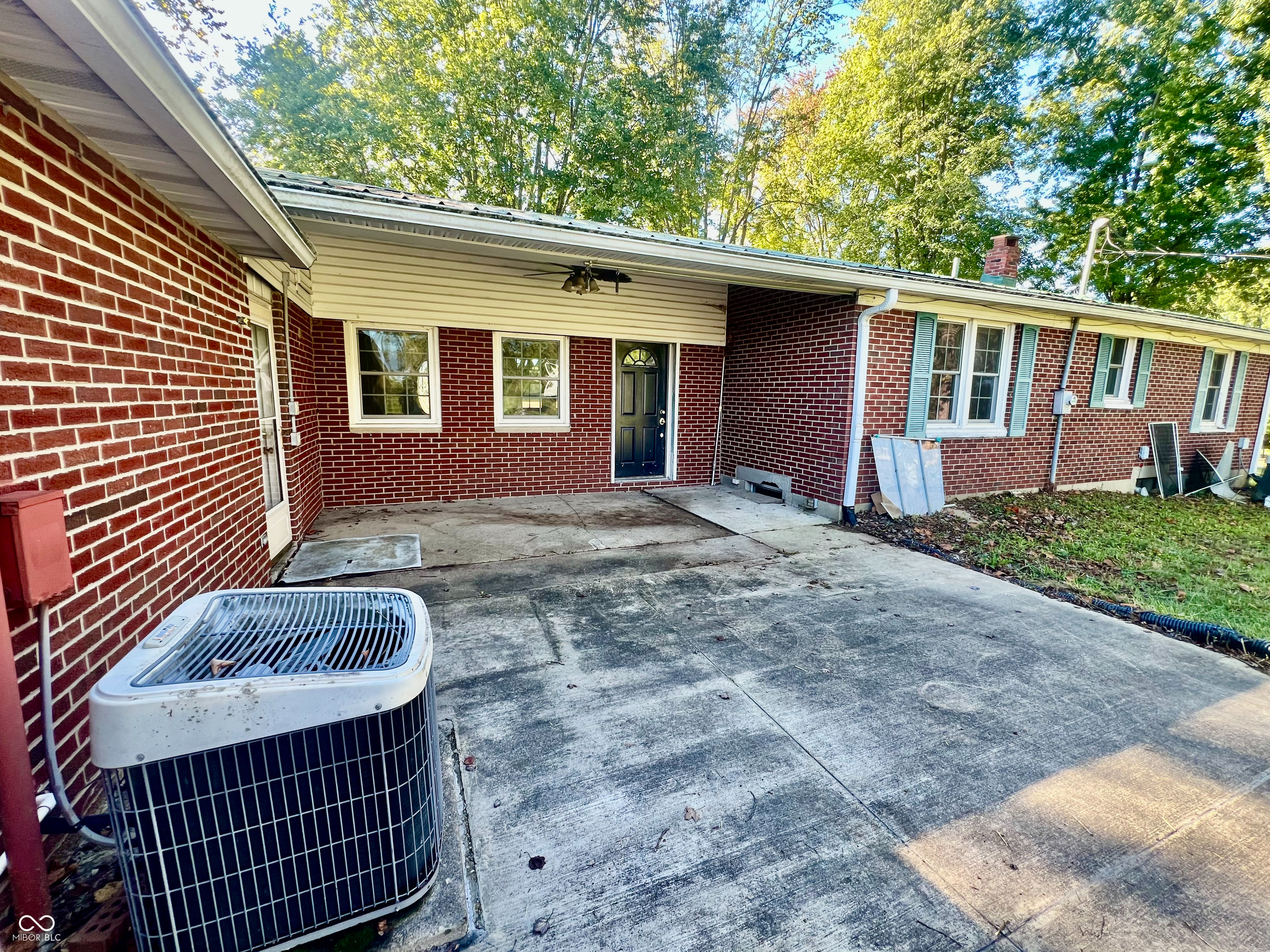 7260 West Deaver Road Columbus, IN 47201 - Photo 33 of 51