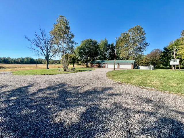 $450,000 | 7260 West Deaver Road, Columbus, IN 47201