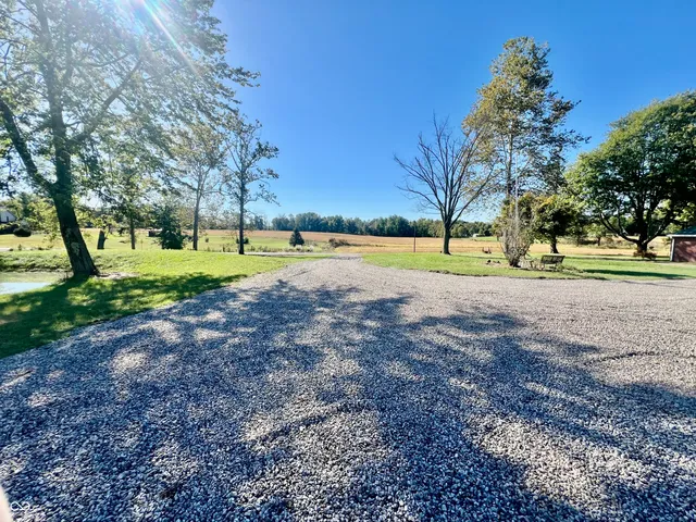 $450,000 | 7260 West Deaver Road, Columbus, IN 47201