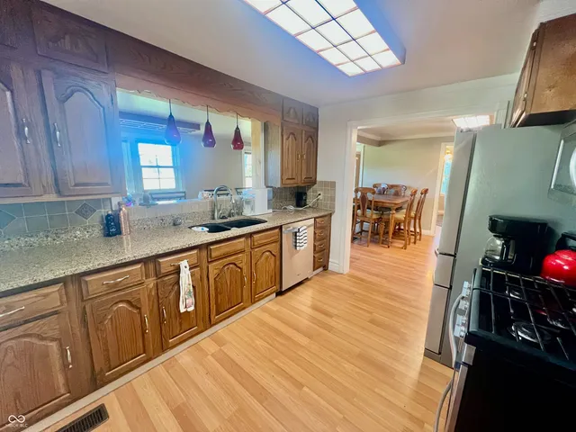 $450,000 | 7260 West Deaver Road, Columbus, IN 47201