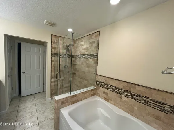$2,350 | 4233 Clybourne Lane, Jacksonville, FL 32216