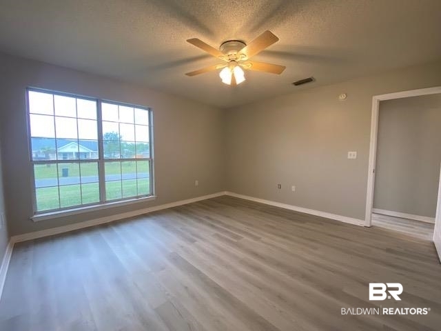 13294 Labradors Run Foley, AL 36535 - Photo 8 of 18