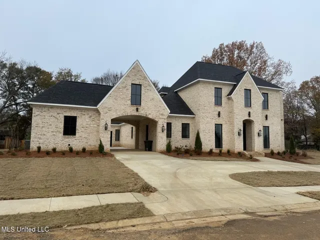 $1,025,000 | 197 Welchshire Drive, Madison, MS 39110