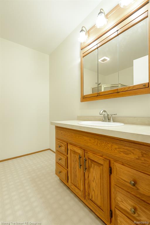 19126 Savage Road Belleville, MI 48111 - Photo 19 of 38
