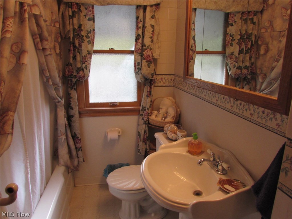 17389 Sheldon Road Middleburg Heights, OH 44130 - Photo 15 of 26