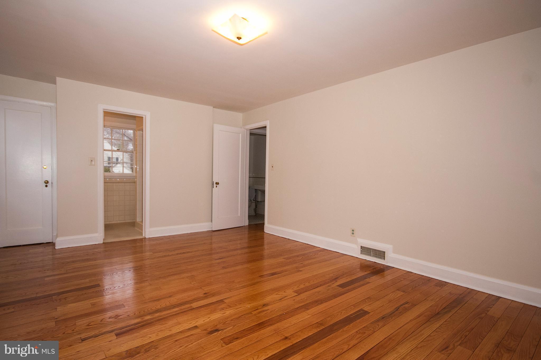 340 Broadmoor Road Baltimore, MD 21212 - Photo 13 of 24 Bedroom