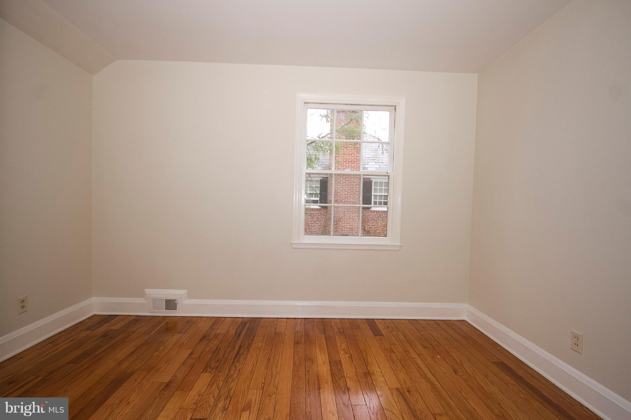 340 Broadmoor Road Baltimore, MD 21212 - Photo 17 of 24 Bedroom