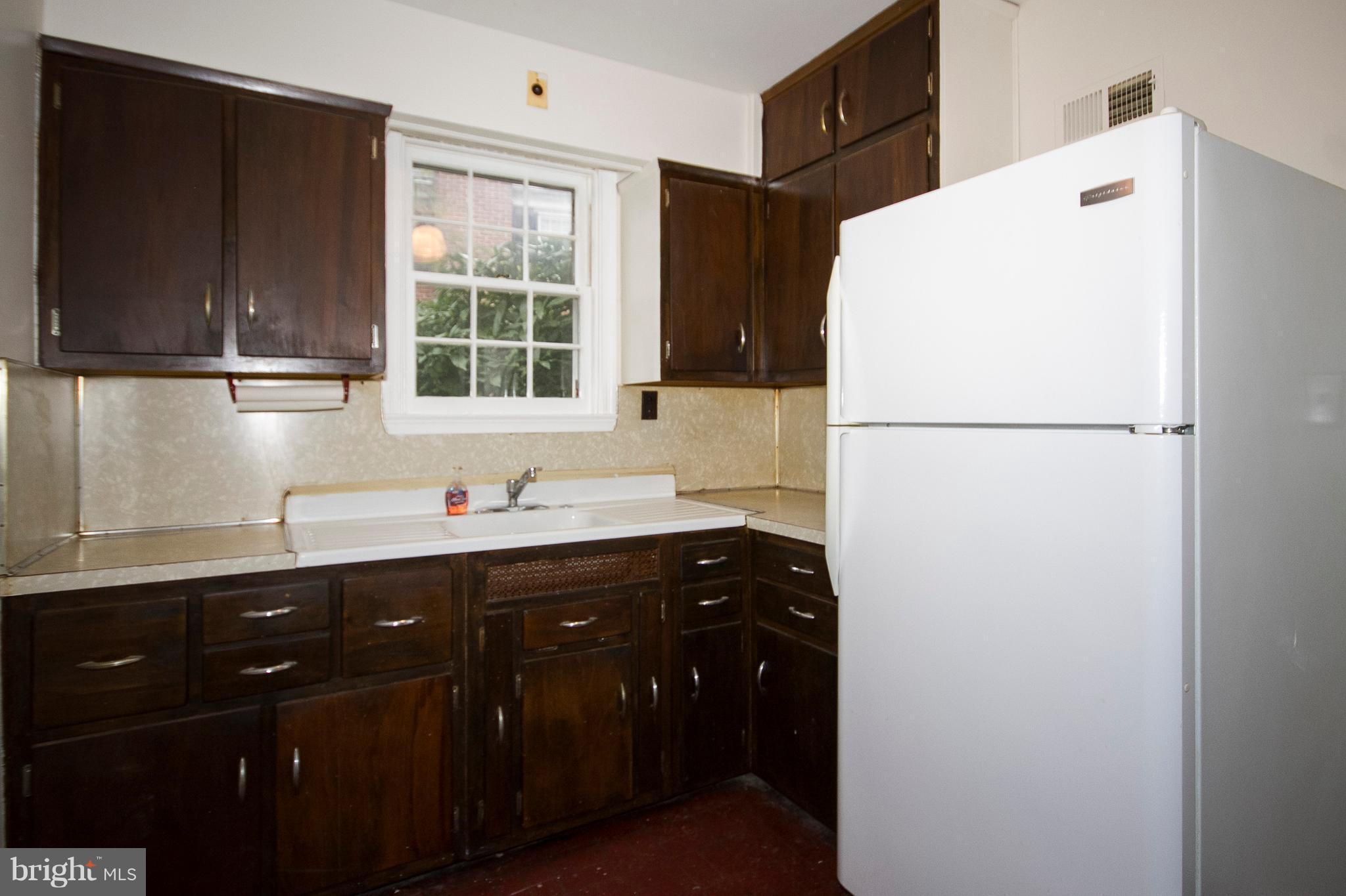 340 Broadmoor Road Baltimore, MD 21212 - Photo 9 of 24 Kitchen