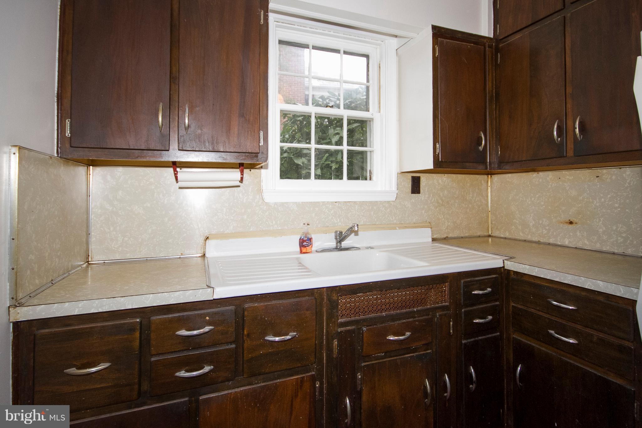 340 Broadmoor Road Baltimore, MD 21212 - Photo 10 of 24 Kitchen