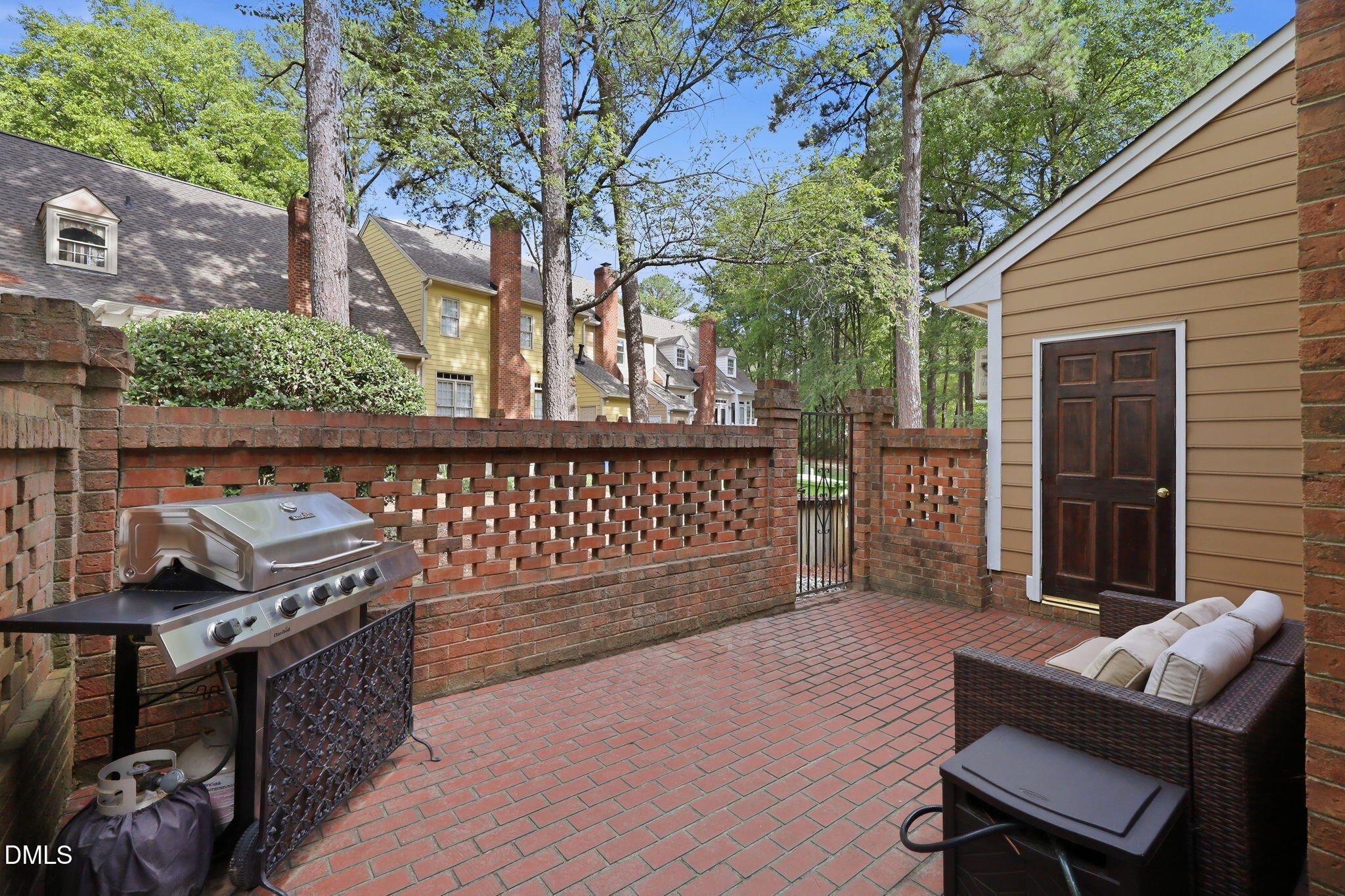 6103 Tipping Circle Raleigh, NC 27609 - Photo 35 of 47 33 - Courtyard