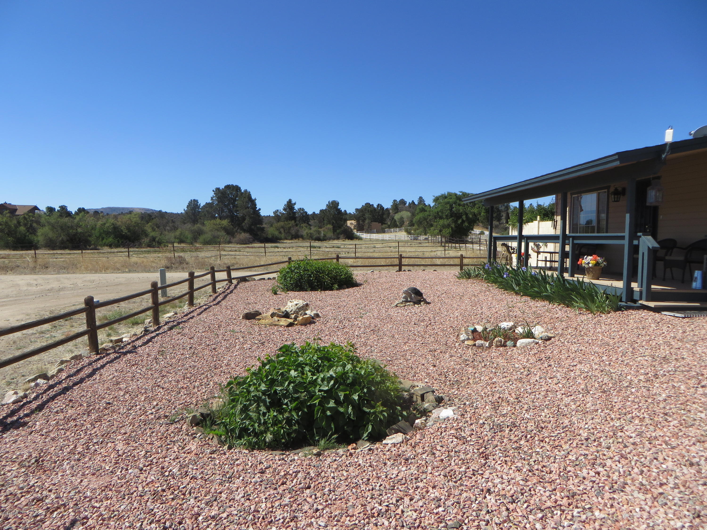 18482 Frontier Road Peeples Valley, AZ 86332 - Photo 13 of 67 Front Yard and view